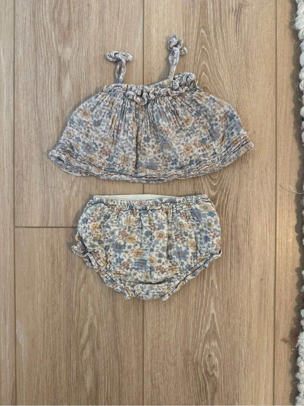 Rylee + Cru Floral Two-Piece Set - Blue & Tan